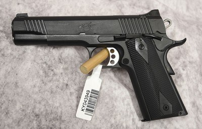 Kimber Custom II 1911 .45ACP 5