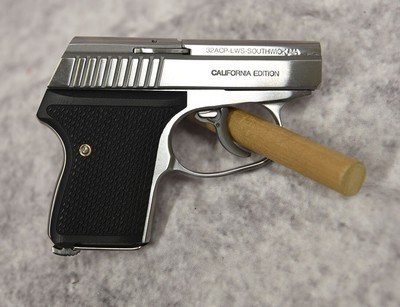 LW Seecamp LWS - 32 Stainless Polished California .32ACP 2