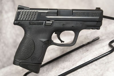Smith & Wesson M&P 40 C Compact .40 S&W 3.5 - Image 1 of 2