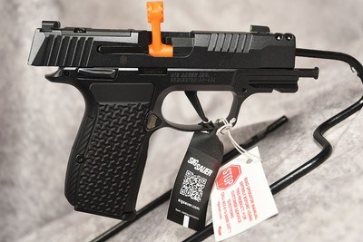 Sig Sauer P 365 AXG Luxe .380 Compensated 3