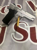Smith & Wesson 4586 - Image 1 of 7