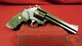 S&W Model 586 Revolver .357 Magnum - 1 of 12