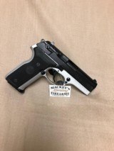 Stoeger Cougar
(2-Tone)
.40 S&W - 2 of 5
