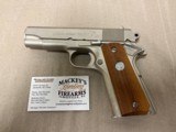 Colt Combat Commander 9mm
(1972)
Satin Nickel - 1 of 6