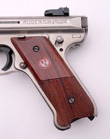 RUGER MARK III HUNTER STAINLESS SEMI AUTO 6 7/8" FLUTED BBL WOOD GRIPS W/ ORIG GREEN BOX, PAPERS, & 2 MAGS .22 LR 2005 - 5 of 17