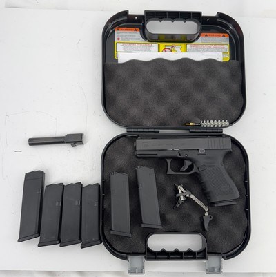 RARE GLOCK 32C GEN 4 SEMI AUTO .357 SIG FACTORY PORTED W/ ORIG BOX, PAPERS, 6 MAGAZINES, & .40 S&W CONVERSION BARREL