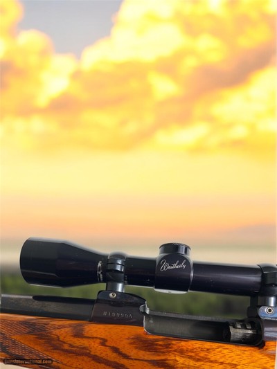 ESTATE COLLECTOR'S RIFLE****1974 Weatherby .300 WBY MAG DELUXE Howa/Japanese made Rifle w/Weatherby Supreme Scope*** LH ***High Grade 90%*** - Image 6 of 14