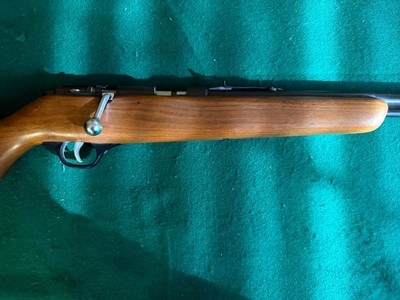 Marlin 81 Rifle Chambered in .22 LR ***NO SERIAL NUMBER*** - Image 3 of 9
