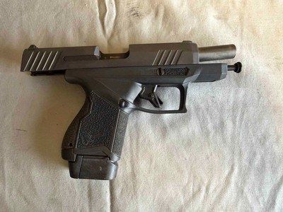 Taurus GX4 XL Chambered in 9mm - Image 3 of 4