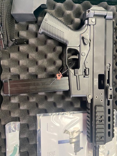 ****NEW***UNFIRED*** B&T (Brugger & Thomet) APC45 PRO Semi-Automatic 45CAL Pistol 7" Bbl 25rd ****Limited Production Run - Image 6 of 11