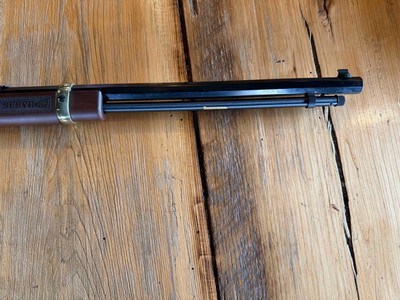 Henry Law Enforcement Tribute Edition Lever Action Rifle Chambered in .22LR - Image 2 of 8