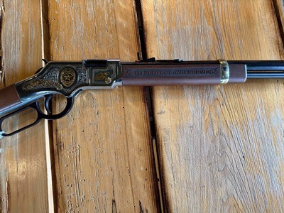 Henry Law Enforcement Tribute Edition Lever Action Rifle Chambered in .22LR - Image 3 of 8