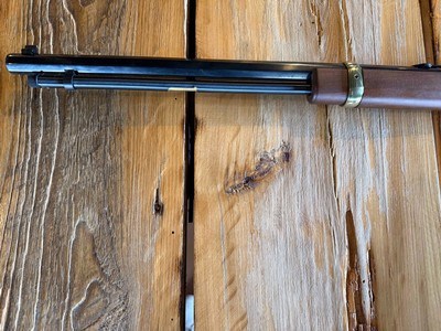 Henry Law Enforcement Tribute Edition Lever Action Rifle Chambered in .22LR - Image 6 of 8