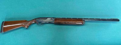 Remington 1100 Semi Automatic Shotgun Chambered in 12 Ga - Image 1 of 9
