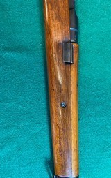 Vintage / Antique***Rare**** Canadian Officer / Canadian 1905 Ross Mark II Target Rifle from the British Military Chambered in .303 - Image 5 of 21