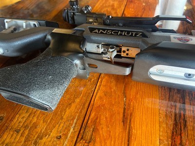 ANSCHUTZ 9015 MATCH TARGET OLYMPIC GRADE PROFESSIONAL AIR RIFLE - Image 4 of 14