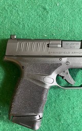 *****BRAND-NEW IN BOX!****SPRINGFIELD ARMORY HELLCAT (RDP) 9MM PISTOL, TRITIUM SIGHTS***** - Image 3 of 9