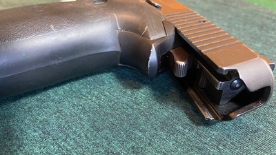 ***SIG ARMS / SIG SAUER P226 Semi-Automatic 9MM West German Made Pistol **** - Image 4 of 12