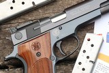 Smith & Wesson, Model 952-1, KAZ0690, A-1658 - 25 of 25
