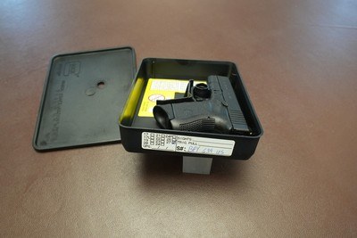 Glock 27 Sub Compact .40 S&W. - Image 2 of 6