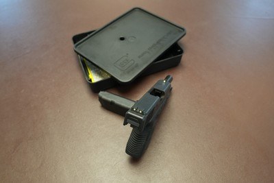 Glock 27 Sub Compact .40 S&W. - Image 4 of 6