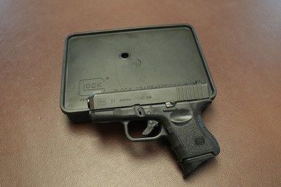 Glock 27 Sub Compact .40 S&W. - Image 6 of 6