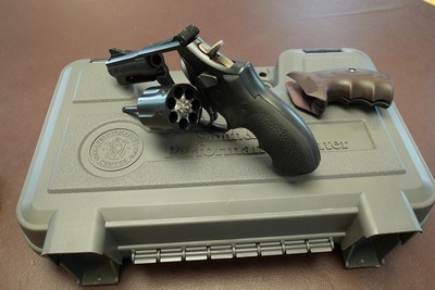 Smith & Wesson 357 Mag Performance Center Revolver 3