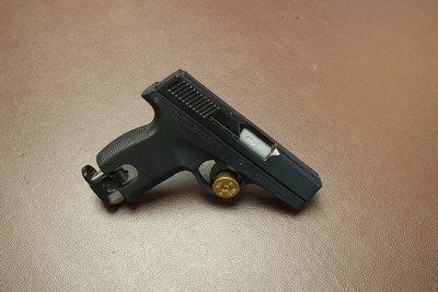 Smith andWesson SW9M 9mm 3.25 barrel black pistol - Image 3 of 5