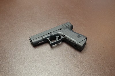 Glock 19 9mm New Condition and Factory Case. - Image 4 of 7