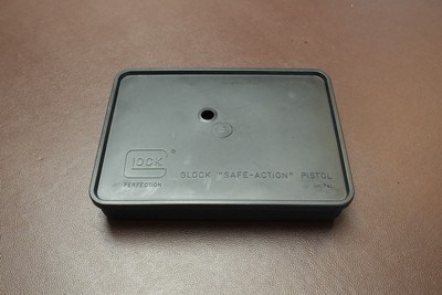 Glock 19 9mm New Condition and Factory Case. - Image 6 of 7
