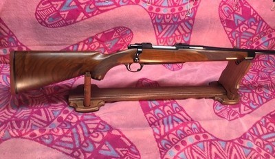 RUGER MODEL 77, LIGHT WEIGHT