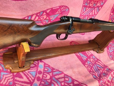 Winchester Model 70 Classic Super Grade III - Image 1 of 15