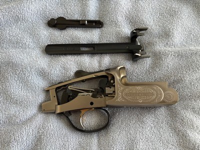 Perazzi MX2000 Receiver and Iron w/ selective Trigger - Image 2 of 12