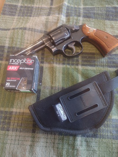 S&W Model 10-5 in . 38 Special - Image 13 of 13