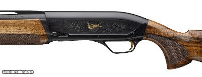 Browning Maxus II Black Gold 12 Gauge Semi-Auto 26