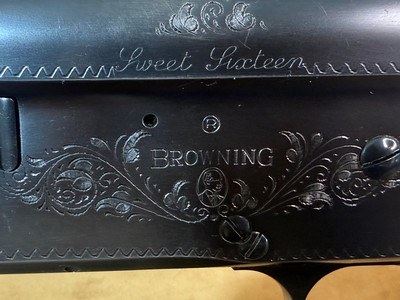 Youth set up - 1960 FN Belgian Browning Auto-5 Sweet 16 with multiple barrels, stocks, and case. - Image 12 of 20