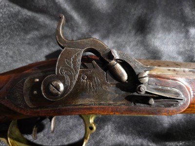 UNIQUE ANTIQUE OCTAGON BARRELED SXS SPORTING CAPE MUZZLE LOADER WITH HAMMER SAFETY MECHANISM - Image 5 of 20