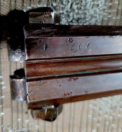 UNIQUE ANTIQUE OCTAGON BARRELED SXS SPORTING CAPE MUZZLE LOADER WITH HAMMER SAFETY MECHANISM - Image 13 of 20