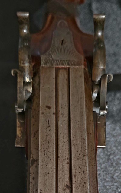 UNIQUE ANTIQUE OCTAGON BARRELED SXS SPORTING CAPE MUZZLE LOADER WITH HAMMER SAFETY MECHANISM - Image 4 of 20