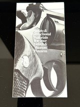 SMITH AND WESSON
FACTORY ORIGINAL DOCUMENTATION * WARRANTY - 4 of 7