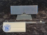 SMITH AND WESSON FACTORY BOX * WARRANTY * KNIVES BROCHURE
MODEL 6060 FOLDING HUNTER KNIFE CIRCA 1970'S - 5 of 11