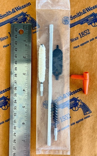 SMITH AND WESSON MODEL 2206 FACTORY ORIGINAL CLEANING KIT * SIGHT TOOL* CLEAR CHAMBER FLAG *SEALED BAG - Image 2 of 4