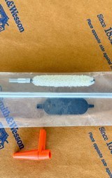 SMITH AND WESSON MODEL 2206 FACTORY ORIGINAL CLEANING KIT * SIGHT TOOL* CLEAR CHAMBER FLAG *SEALED BAG - Image 4 of 4