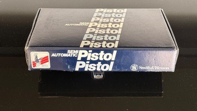 SMITH AND WESSON5906 FACTORY ORIGINAL BOX - Image 1 of 8