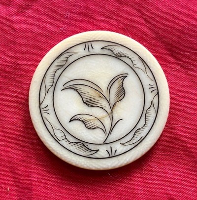 RARE!! Antique 1800's Old West Poker Chip w/ Hand Scrimshawed Floral Design - Image 1 of 3