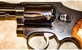 Smith & Wesson Model 40 Centennial - 8 of 16