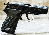 LUCZNIK P-83 WANAD - 9mm x 18 MAKAROV - 1 of 9