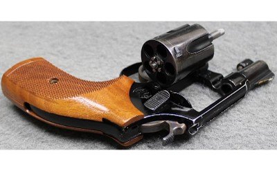 SMITH & WESSON MODEL 37 AIRWEIGHT ~ .38 Special - Image 3 of 3