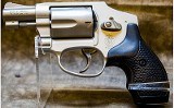 SMITH & WESSON MODEL 642-2 AIRWEIGHT - .38 S&W SPL +P - Image 2 of 4