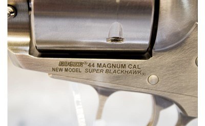 RUGER NEW MODEL SUPER BLACKHAWK - .44 REMINGTON MAGNUM - Image 3 of 3